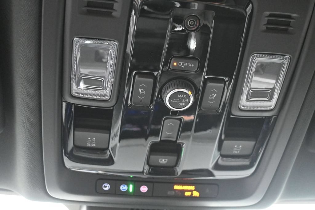 2026 Chevrolet Suburban Premier - Photo 23