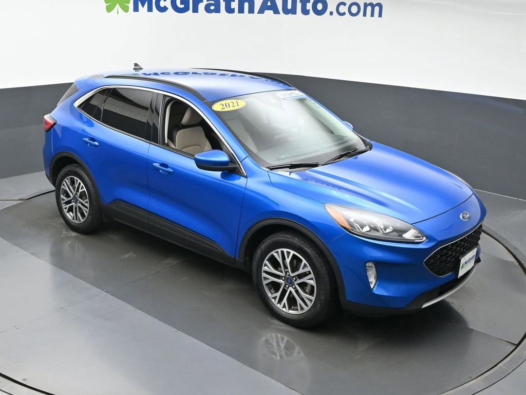 2021 Ford Escape SEL photo 2