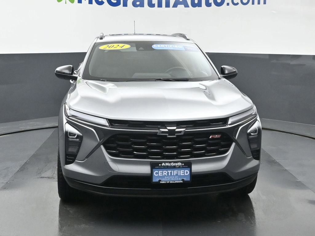 2024 Chevrolet Trax photo 2