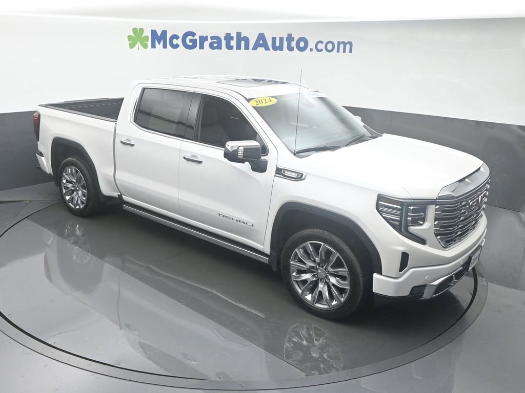 Used 2024 GMC Sierra 1500 Denali Denali with VIN 1GTUUGE83RZ281555 for sale in Cedar Rapids, IA