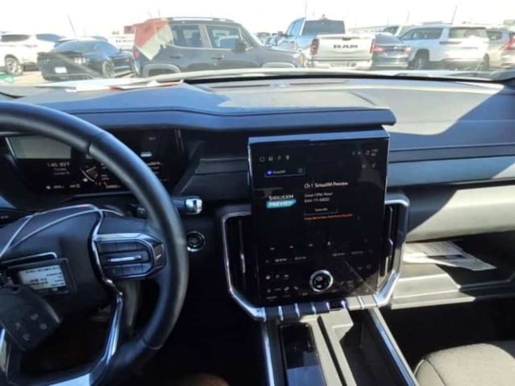 Used 2025 GMC Acadia Elevation SUV