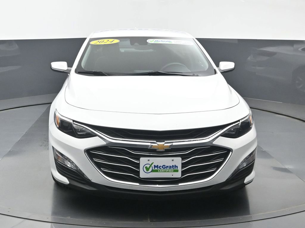 2024 Chevrolet Malibu 1LT photo 3