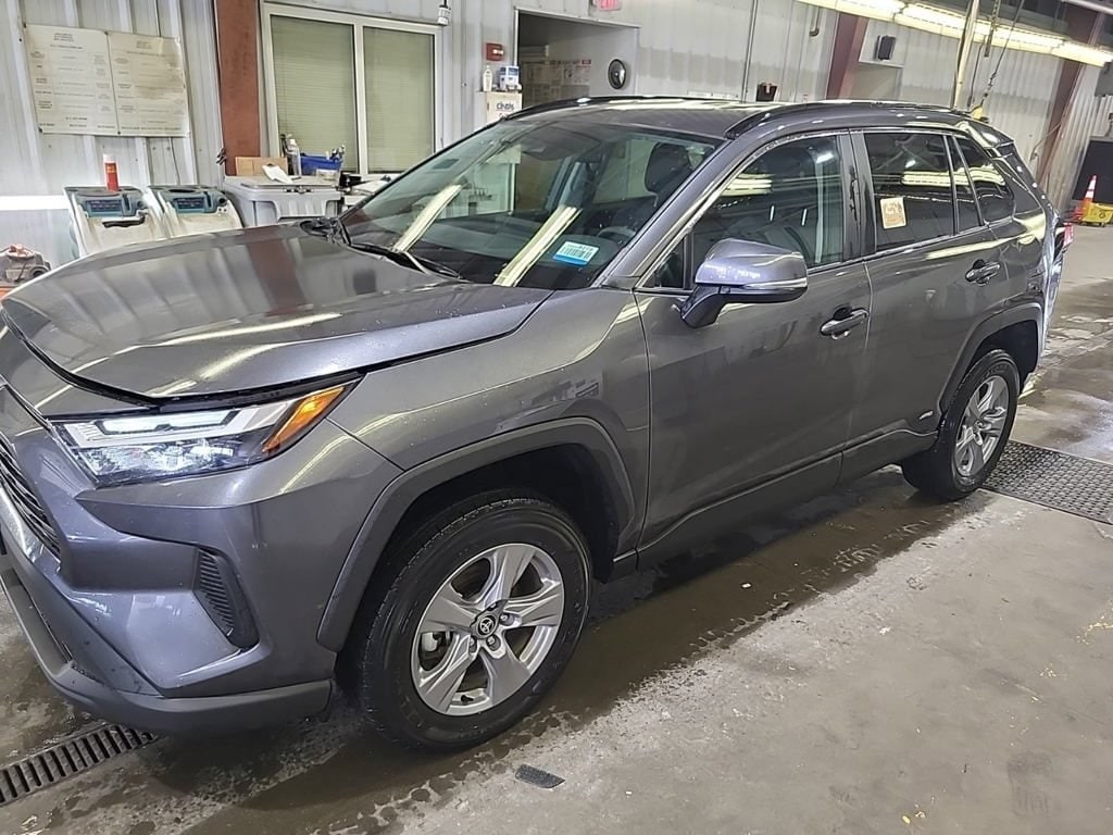 Used 2025 Toyota RAV4 Hybrid XLE SUV
