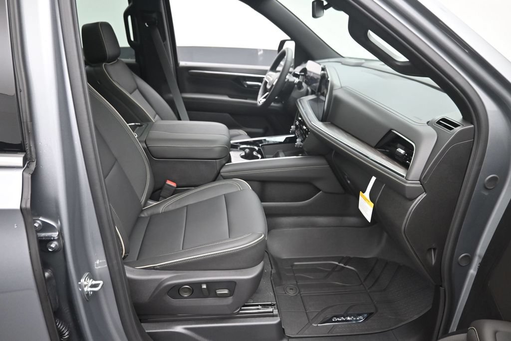 2026 Chevrolet Suburban Premier - Photo 9