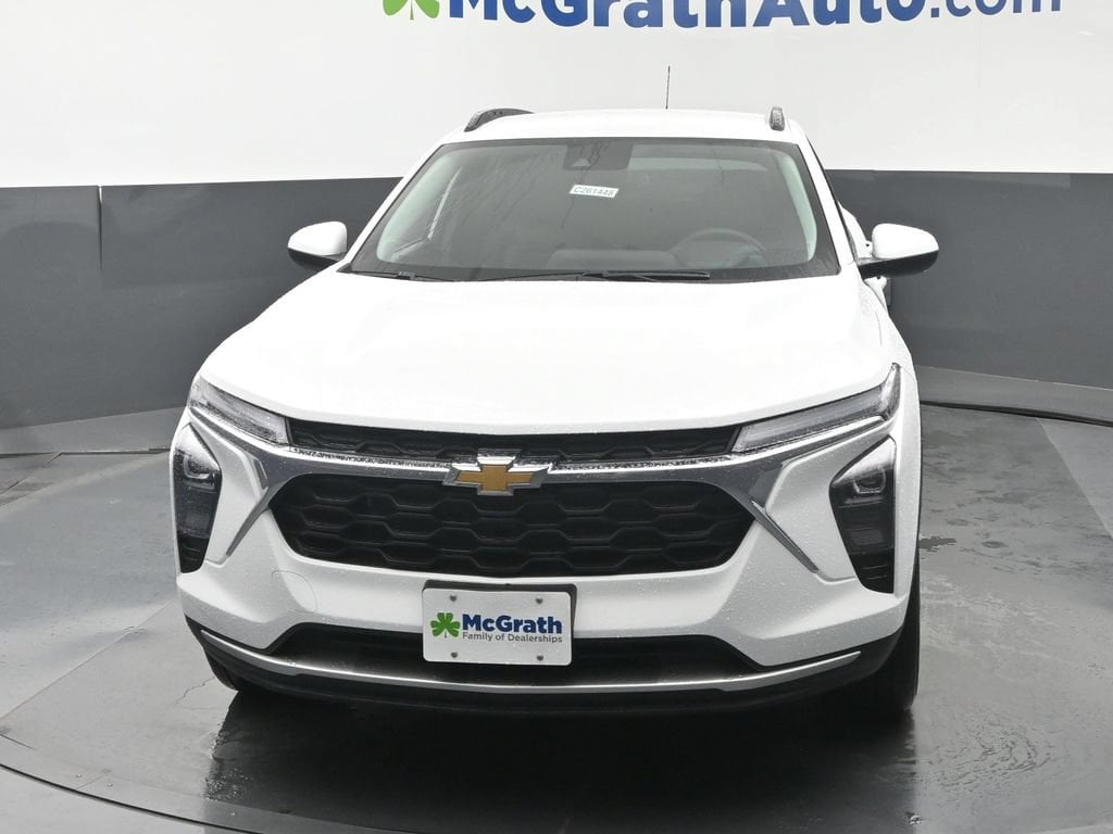2026 Chevrolet Trax LT - Photo 6