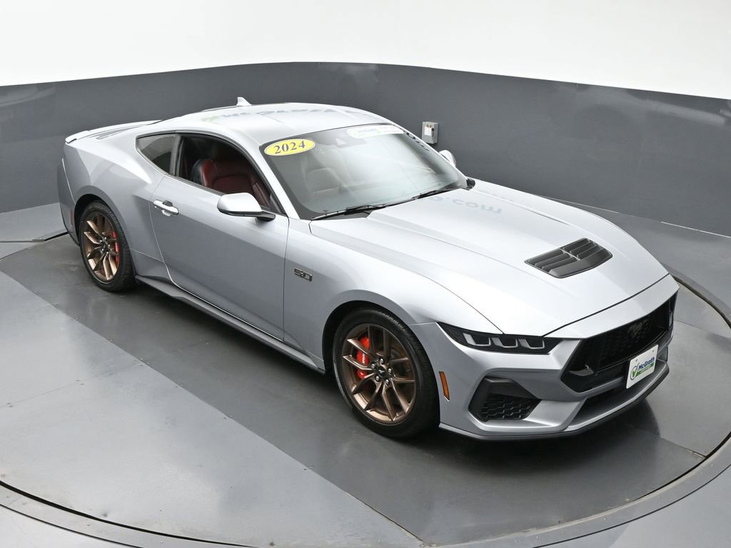 2024 Ford Mustang GT Premium photo 2