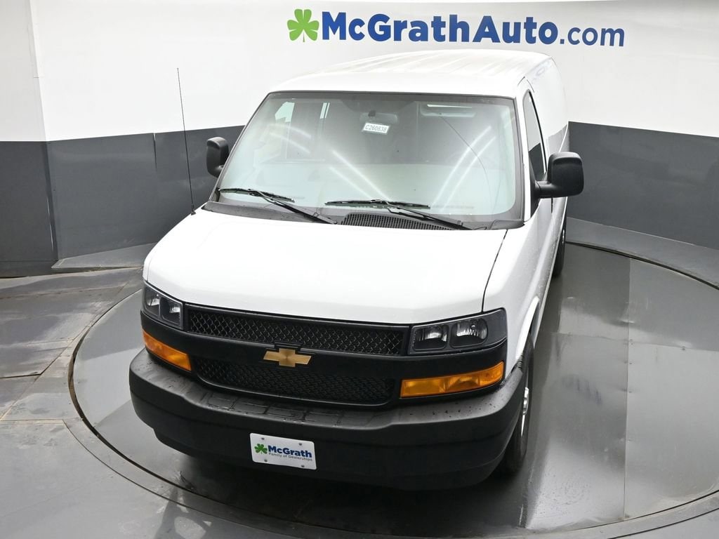 2026 Chevrolet Express Cargo Work Van - Photo 23