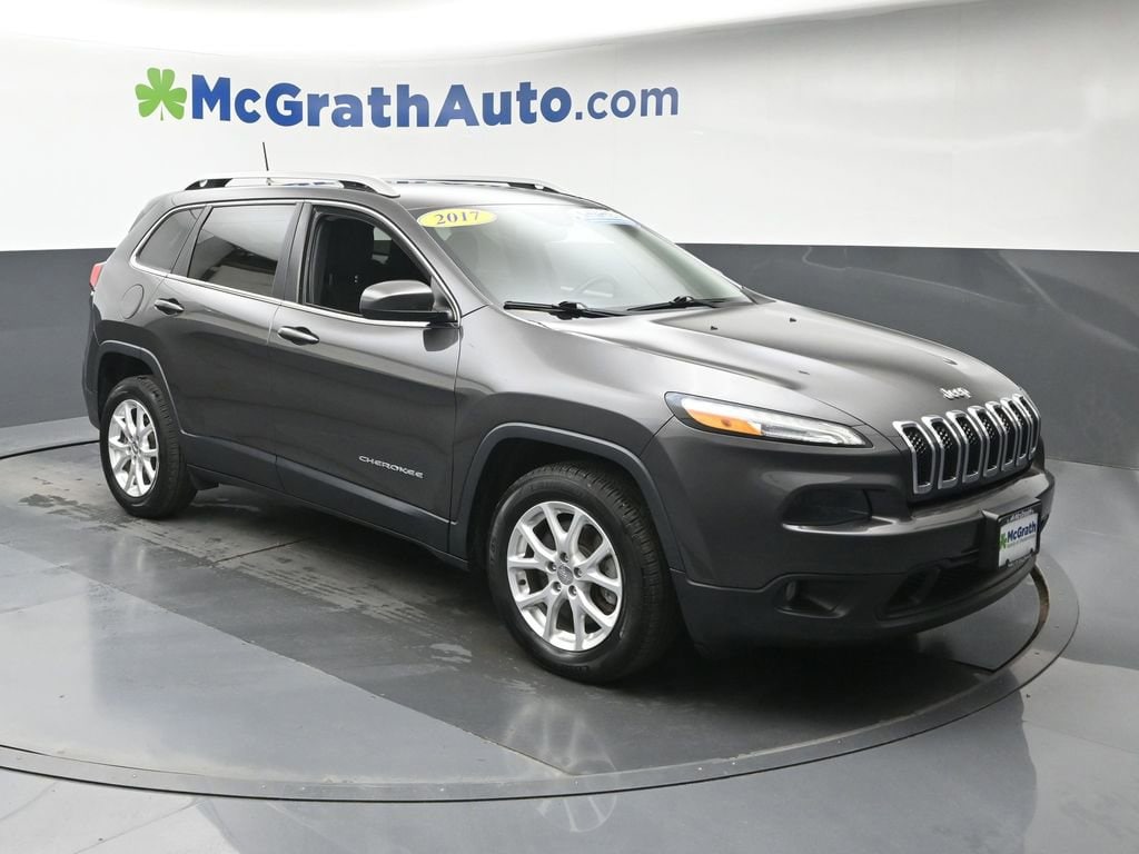 Used 2017 Jeep Cherokee Latitude SUV