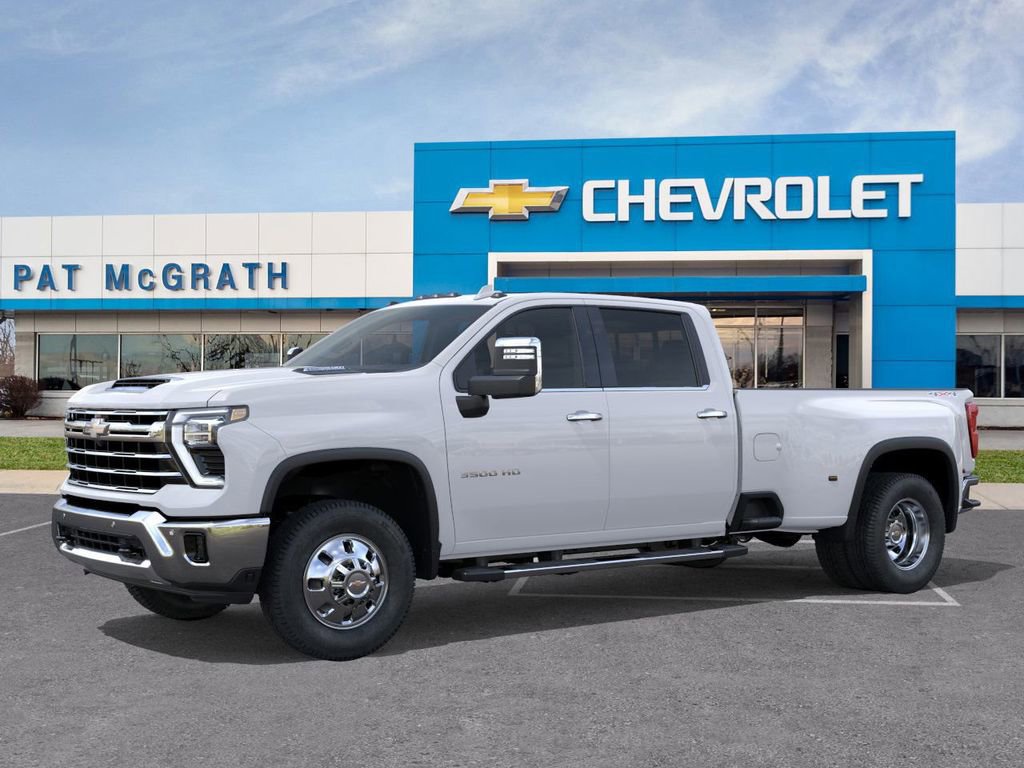 2026 Chevrolet Silverado 3500HD LTZ photo 2