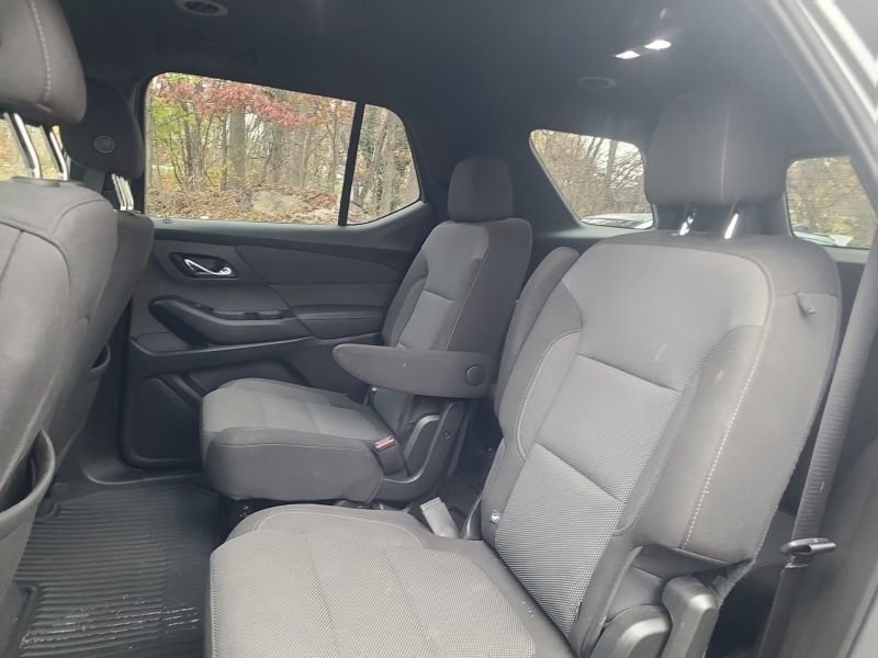 2023 Chevrolet Traverse Cloth photo 3
