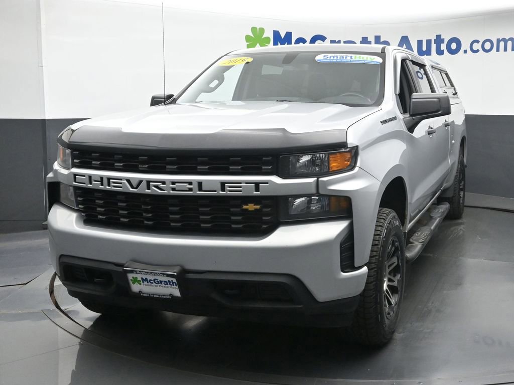 2019 Chevrolet Silverado 1500 Custom photo 3