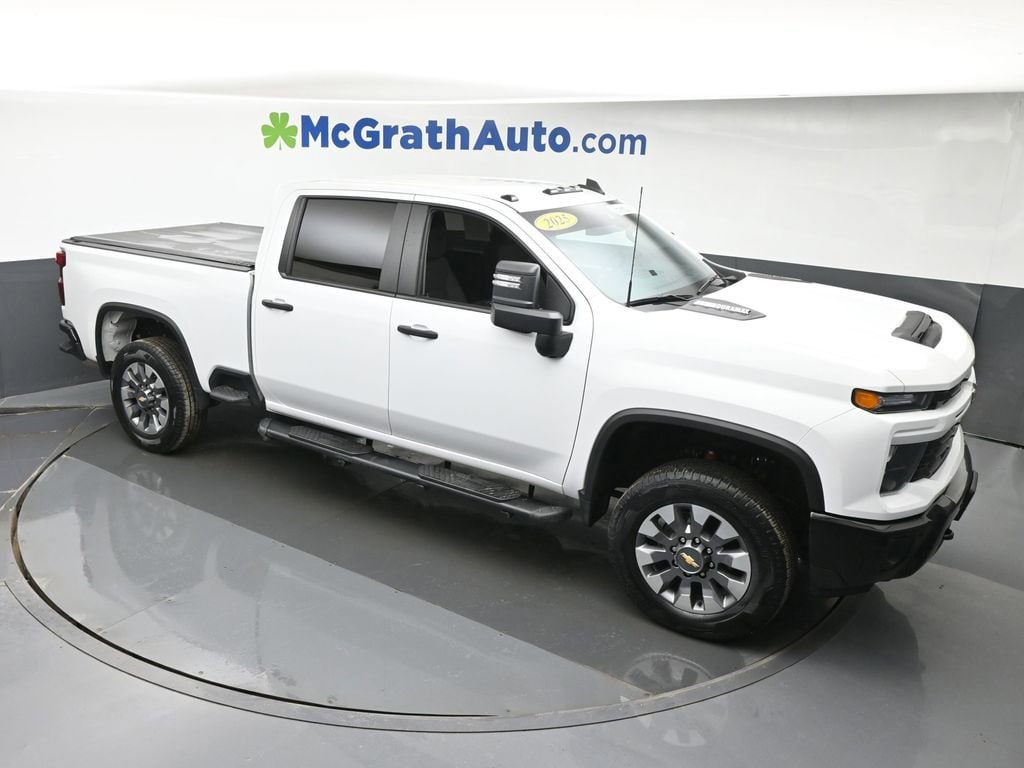 Used 2025 Chevrolet Silverado 2500 HD Custom Truck Crew Cab
