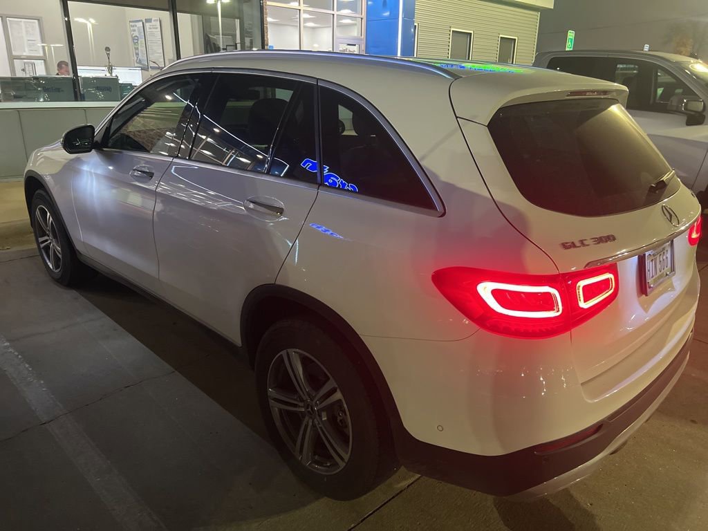 2022 Mercedes Benz GLC 300 4MATIC photo 2