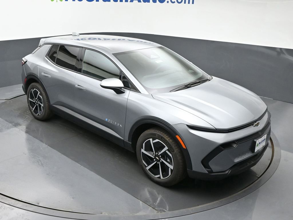 2026 Chevrolet Equinox EV 1LT photo 2