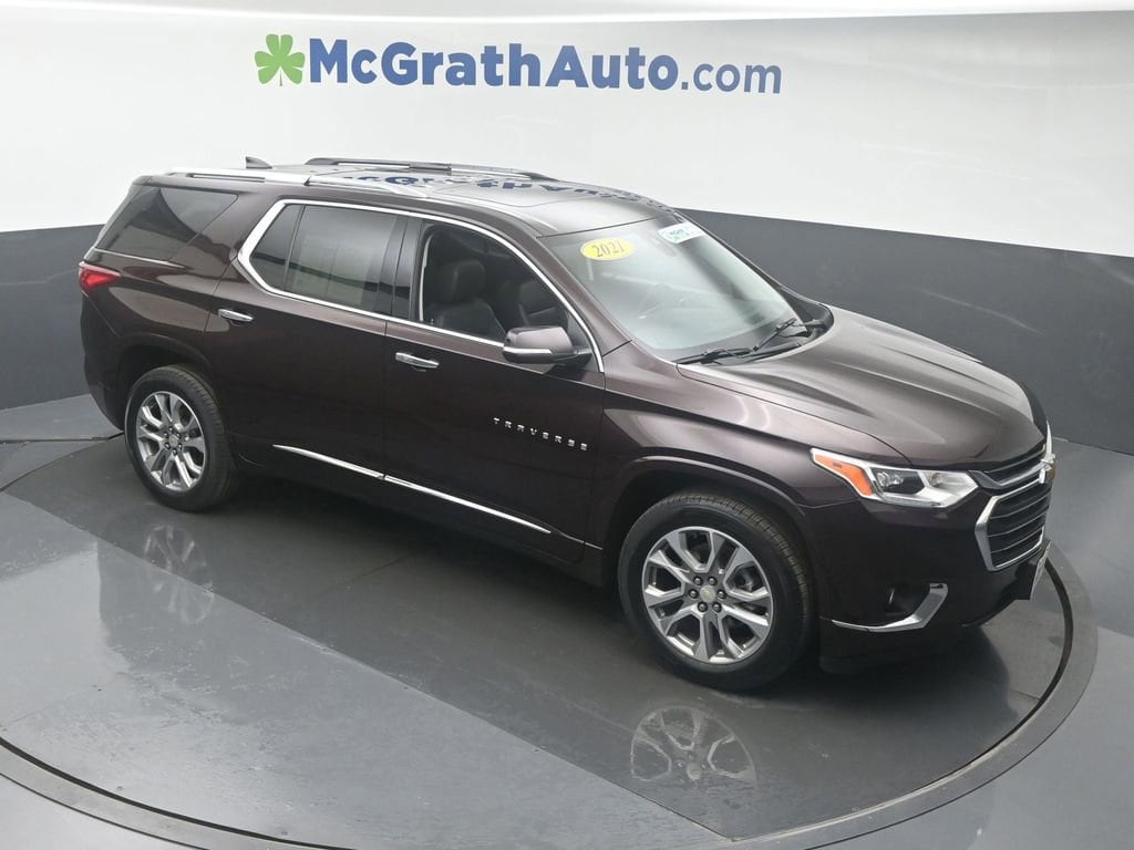 Used 2021 Chevrolet Traverse Premier with VIN 1GNEVKKW1MJ232487 for sale in Cedar Rapids, IA