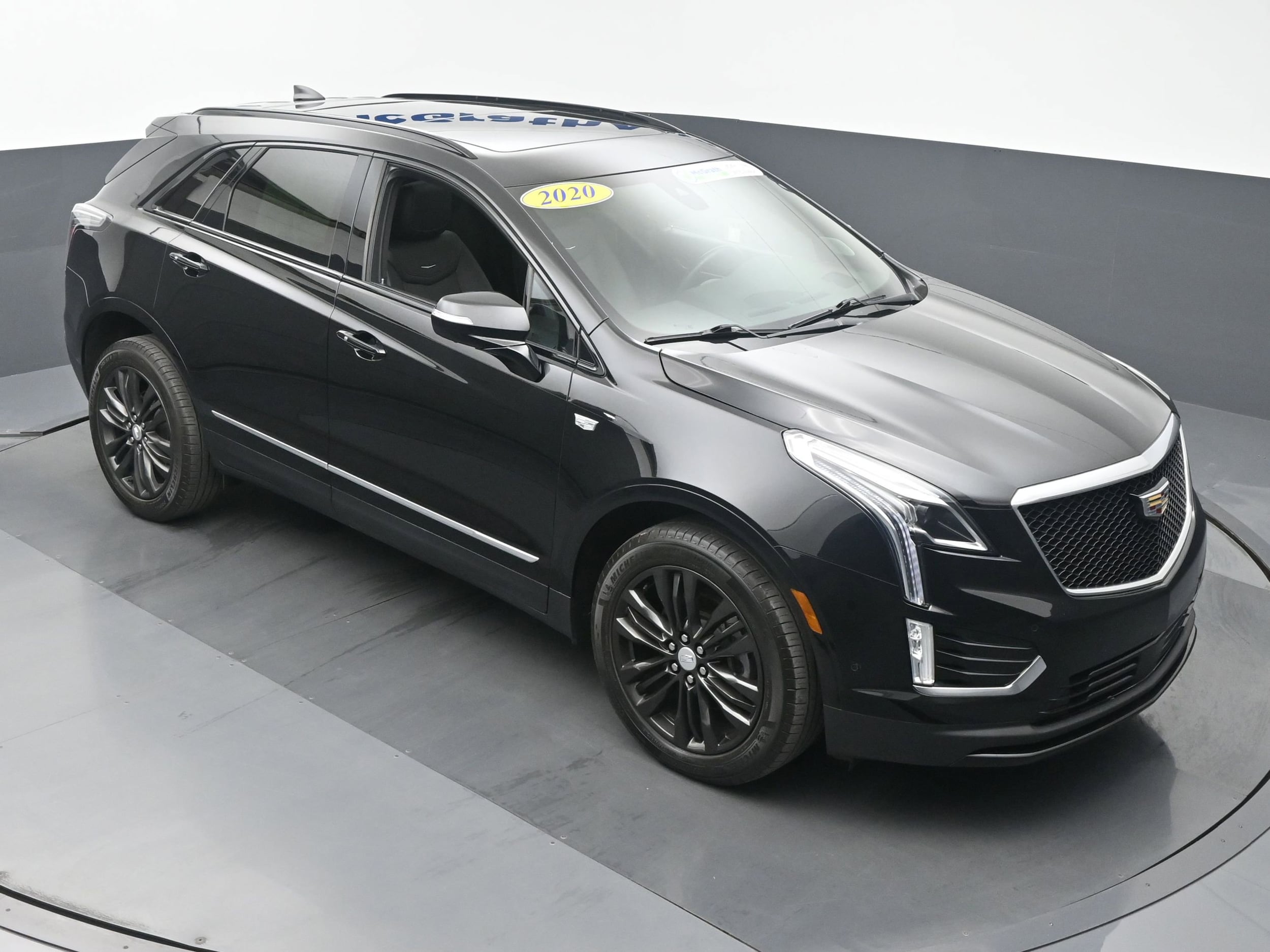 Used 2020 Cadillac XT5 Sport with VIN 1GYKNGRS8LZ199512 for sale in Cedar Rapids, IA