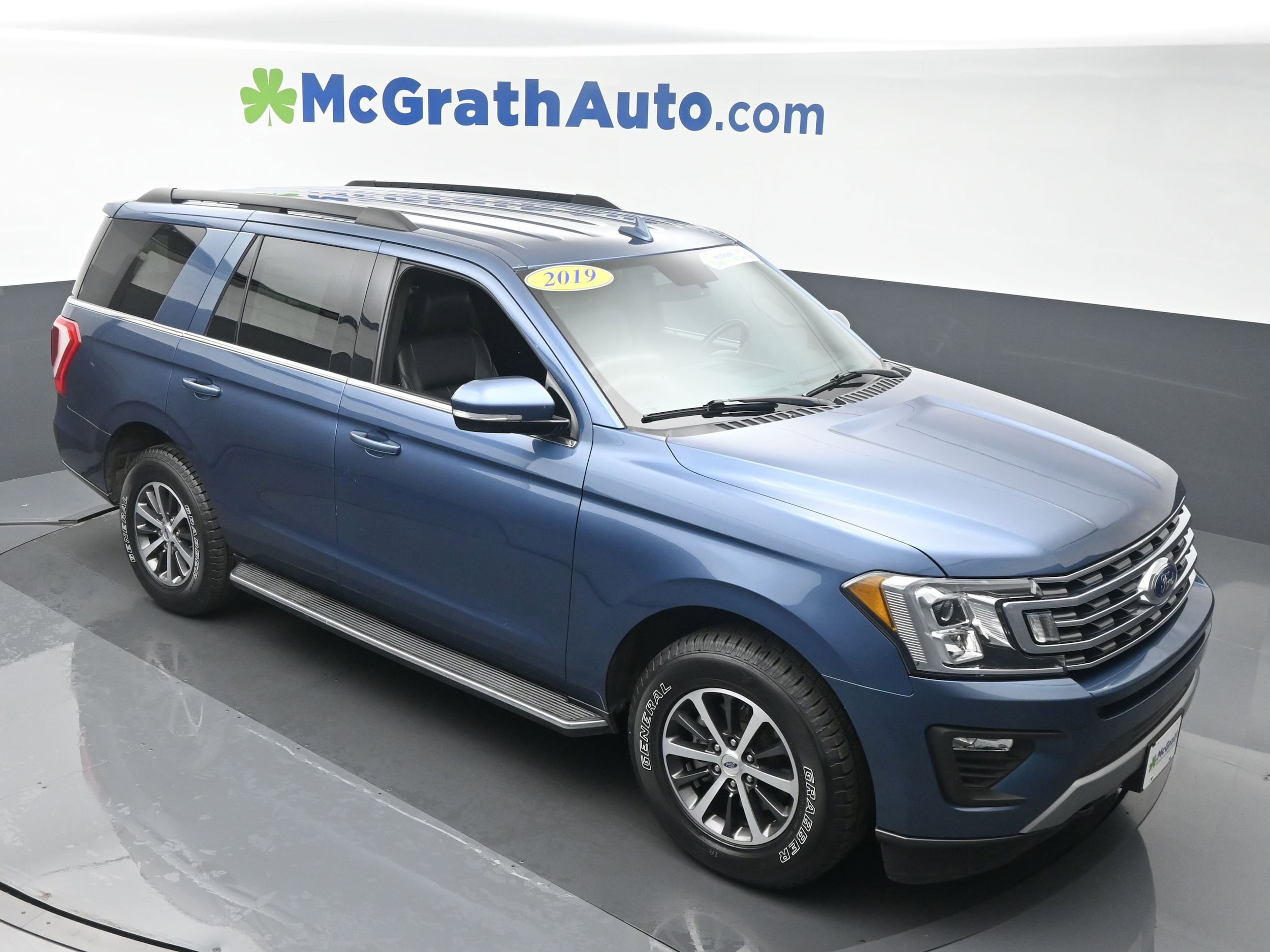 Used 2019 Ford Expedition XLT with VIN 1FMJU1JT9KEA39940 for sale in Cedar Rapids, IA