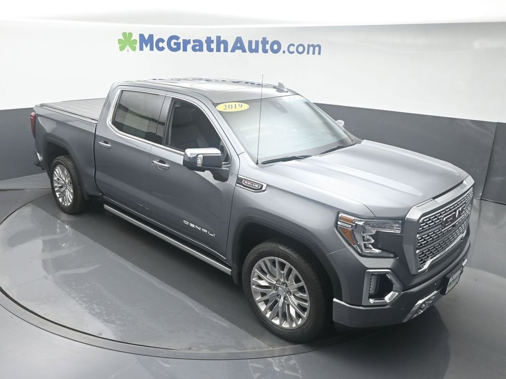 Used 2019 GMC Sierra 1500 Denali Denali with VIN 1GTU9FEL2KZ221398 for sale in Cedar Rapids, IA