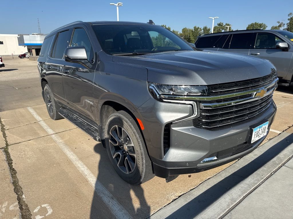2022 Chevrolet Tahoe LT photo 2