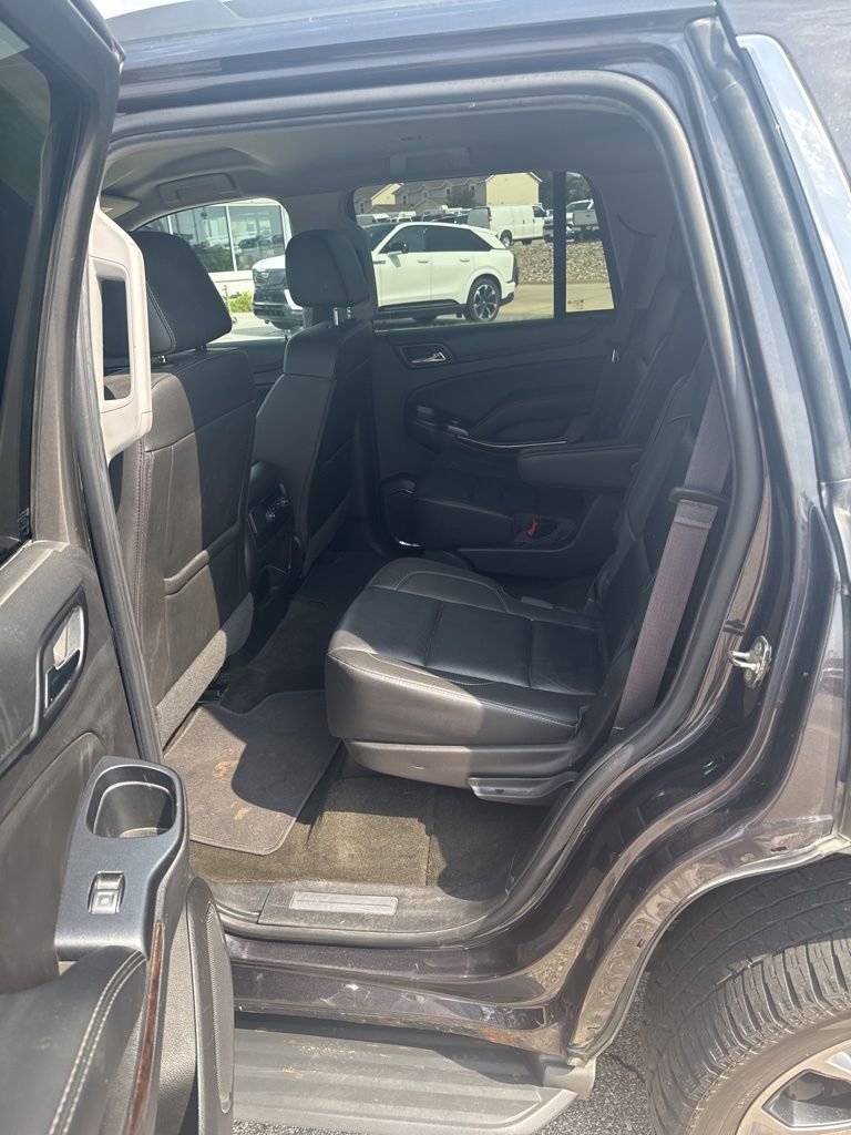 2017 Chevrolet Tahoe LT photo 2