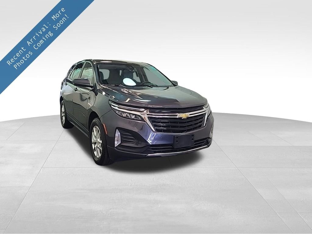 2022 Chevrolet Equinox LT's photo