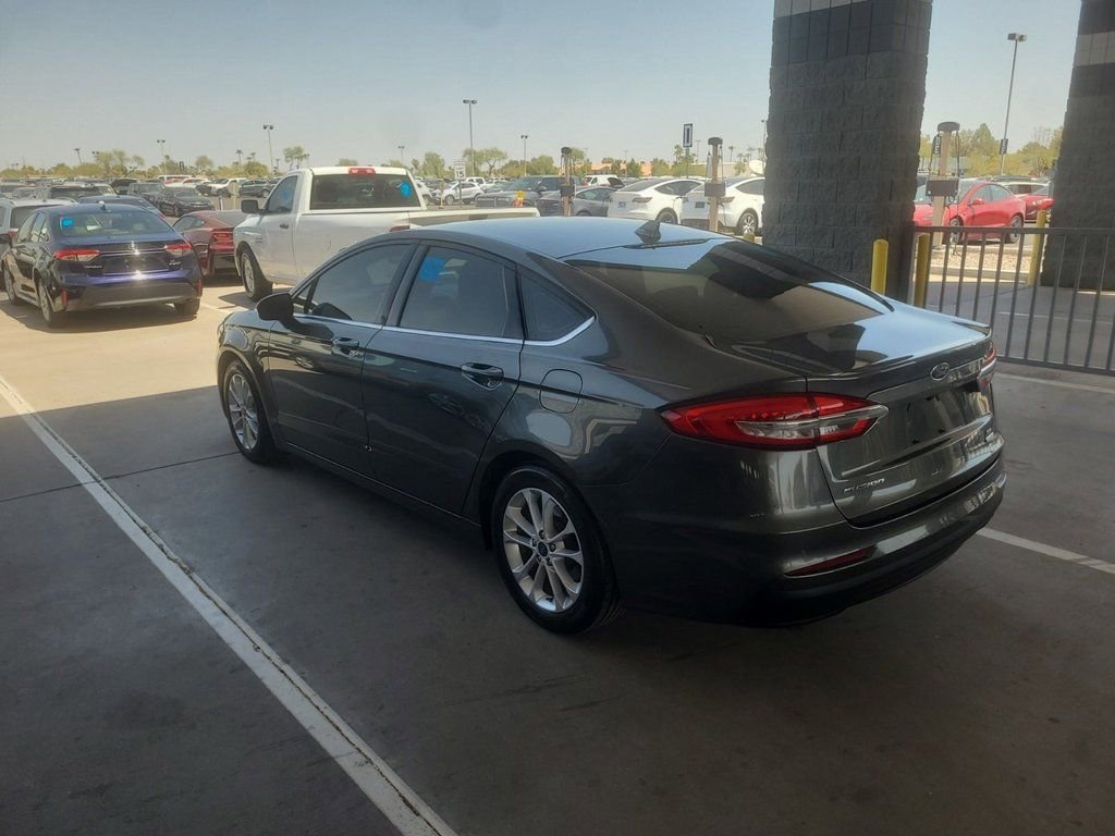 2019 Ford Fusion SE photo 4