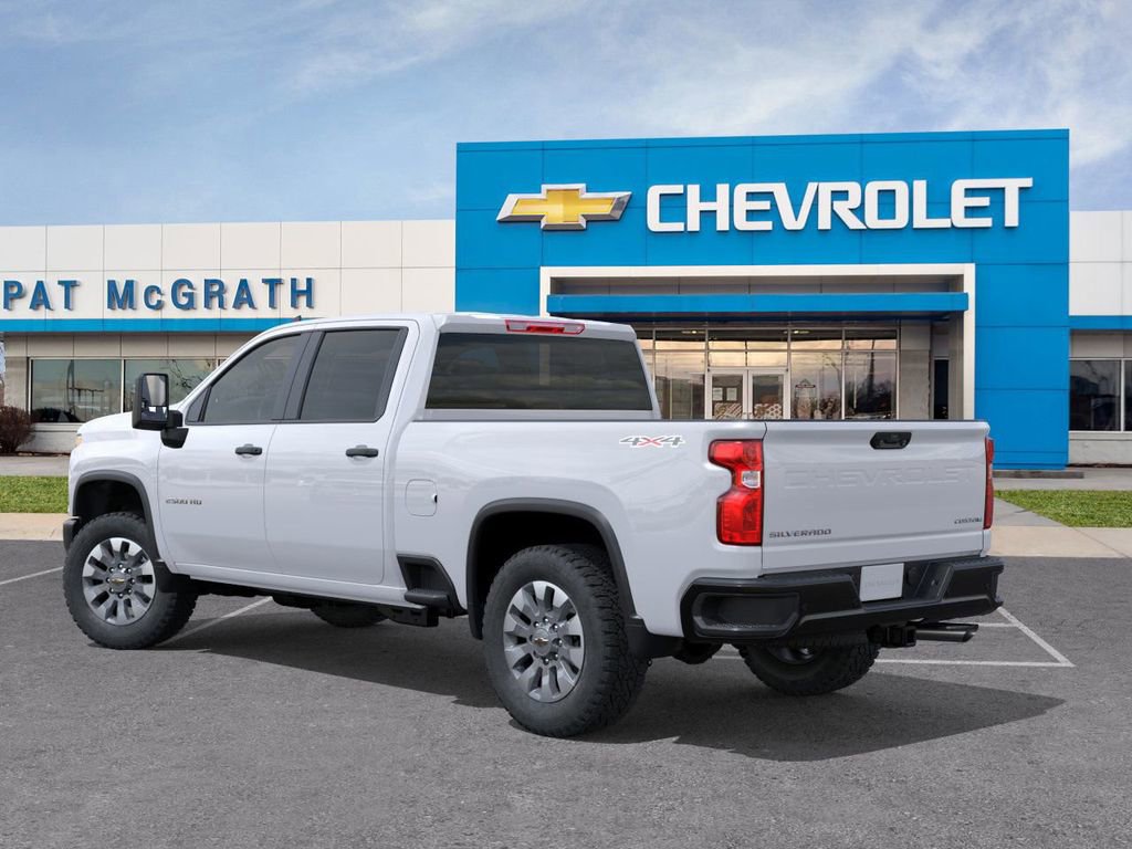2026 Chevrolet Silverado 2500HD Custom photo 2
