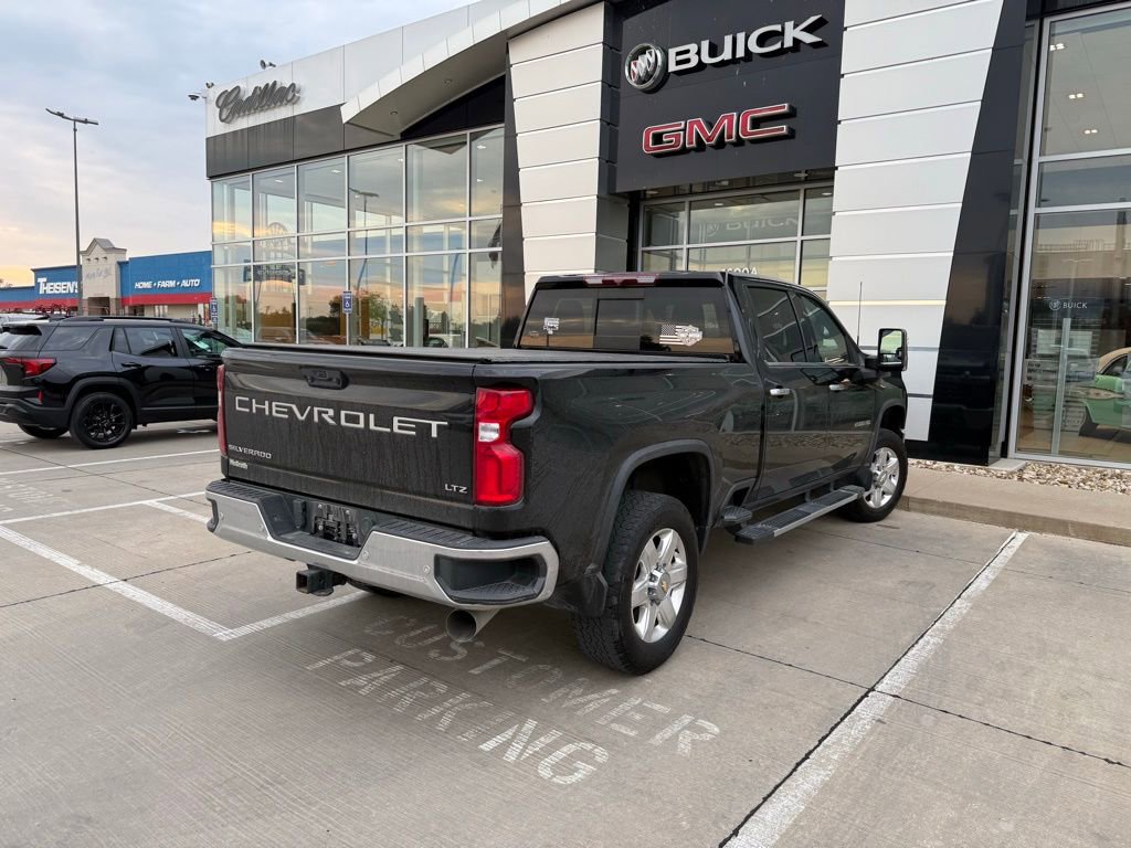 2022 Chevrolet Silverado 2500HD LTZ photo 3