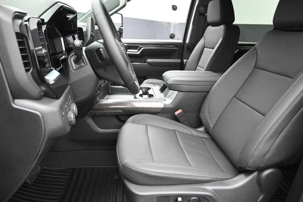 2026 Chevrolet Silverado 2500 HD LTZ - Photo 16