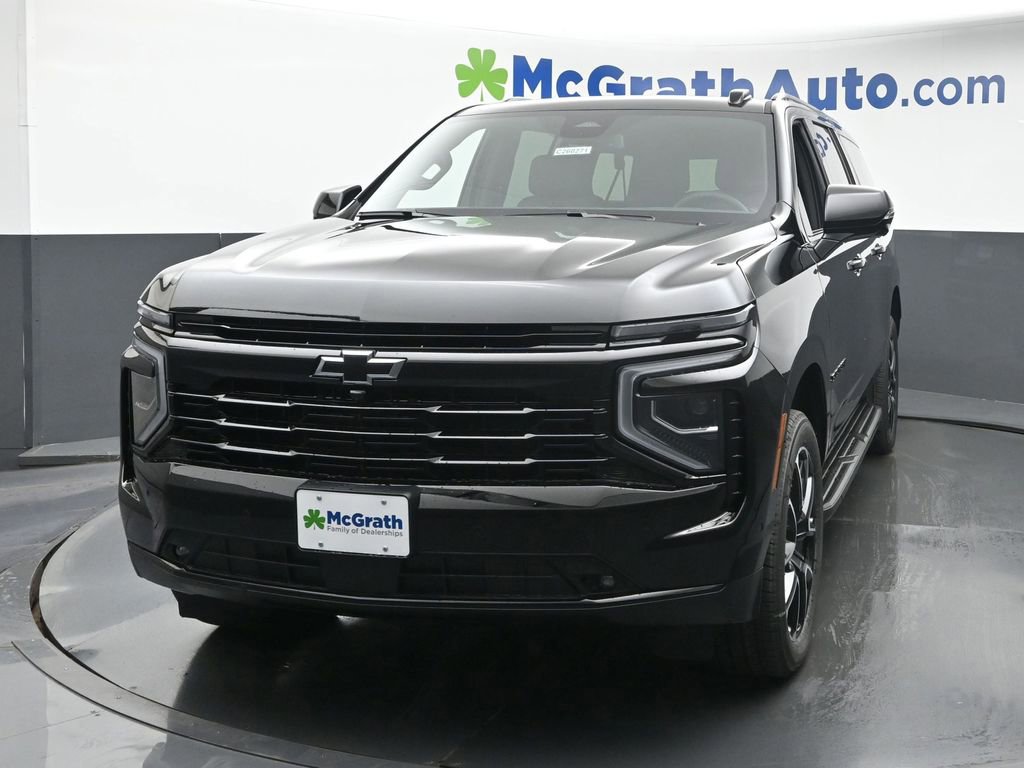 2026 Chevrolet Suburban RST photo 3