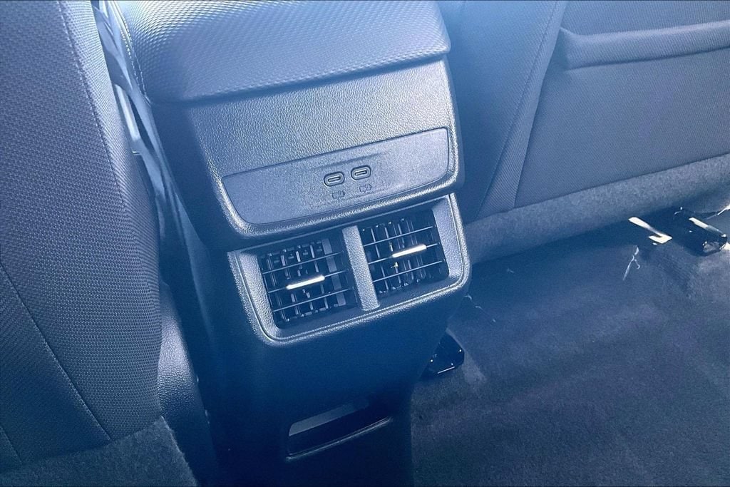 2025 Chevrolet Equinox LT - Photo 12