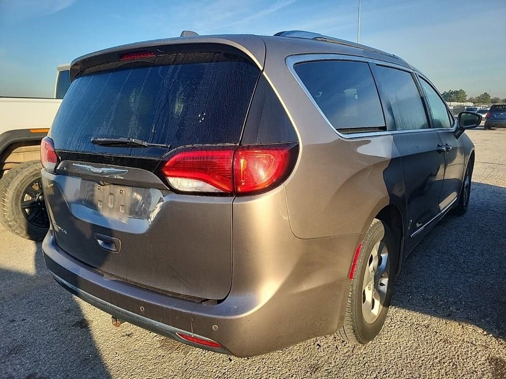 Used 2017 Chrysler Pacifica Touring-L Plus Van