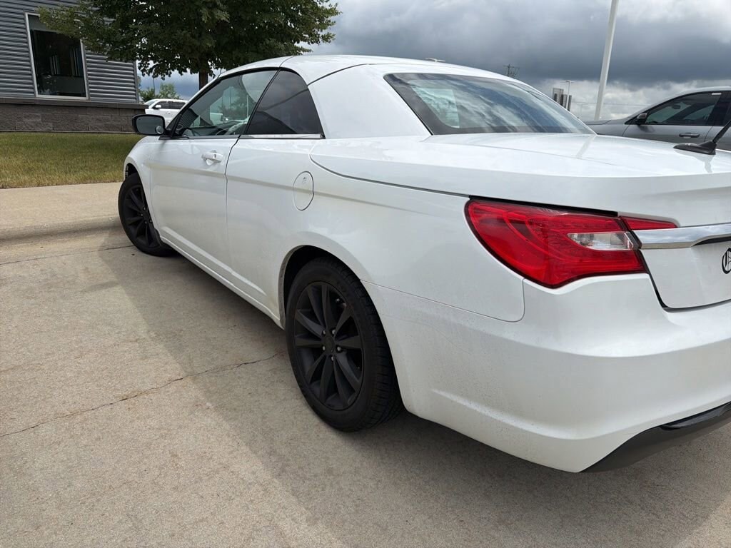 Used 2011 Chrysler 200 S Convertible