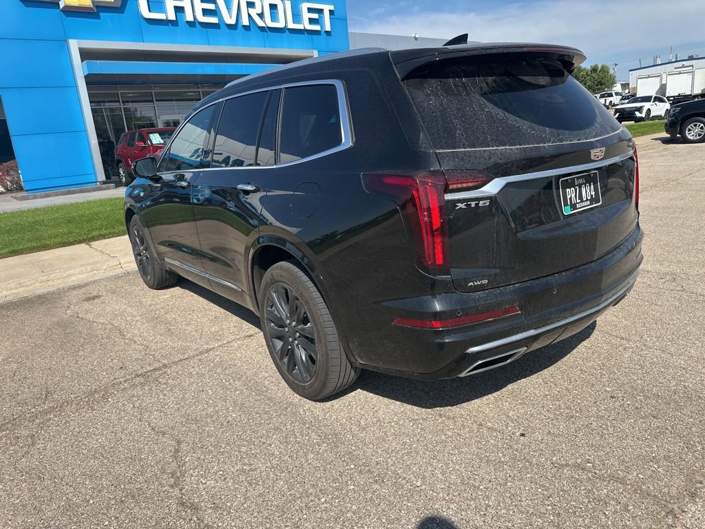 2024 Cadillac XT6 Premium Luxury photo 2
