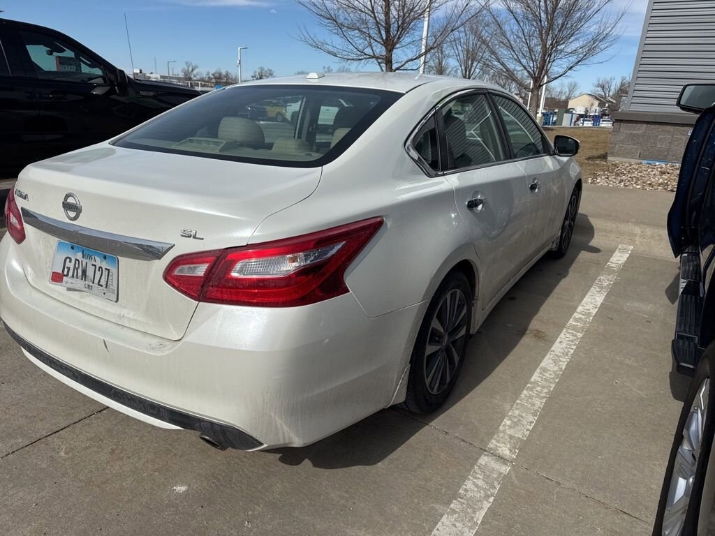 Used 2016 Nissan Altima 2.5 SL Sedan