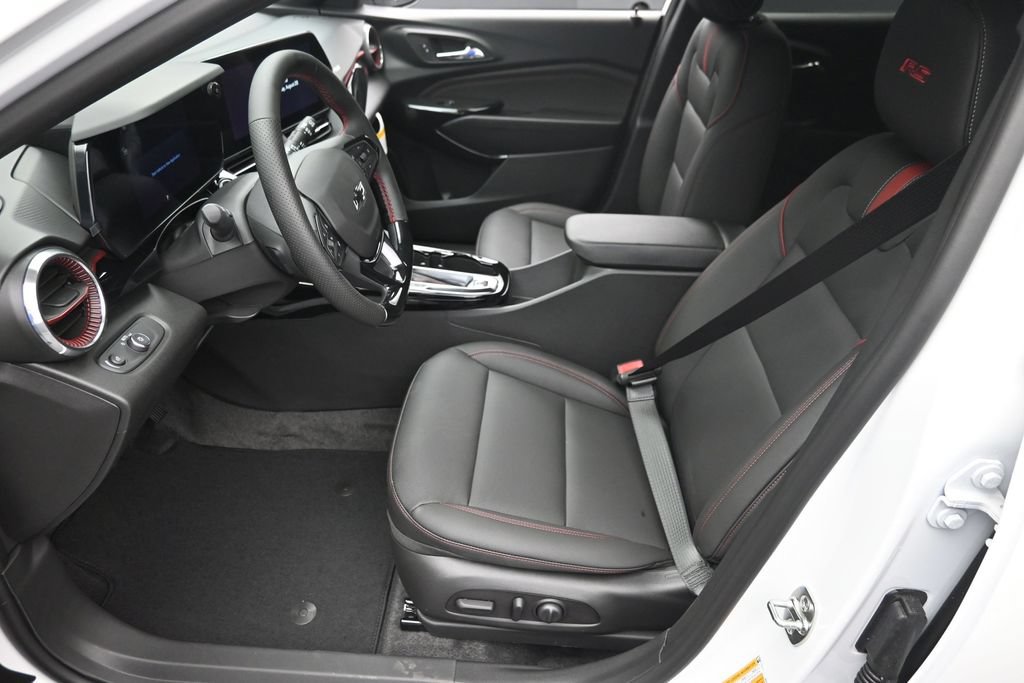 2026 Chevrolet Trax RS - Photo 16