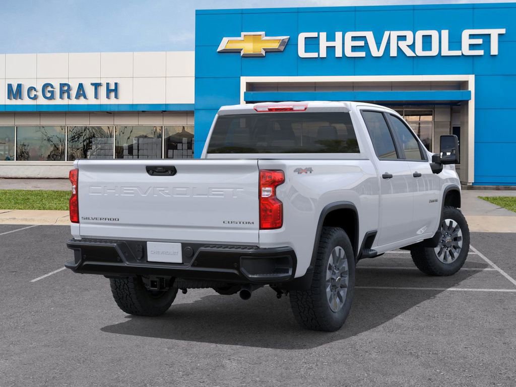 2026 Chevrolet Silverado 2500HD Custom photo 3