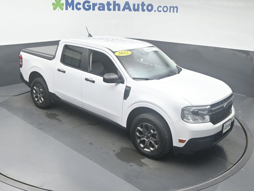 2022 Ford Maverick XLT photo 2