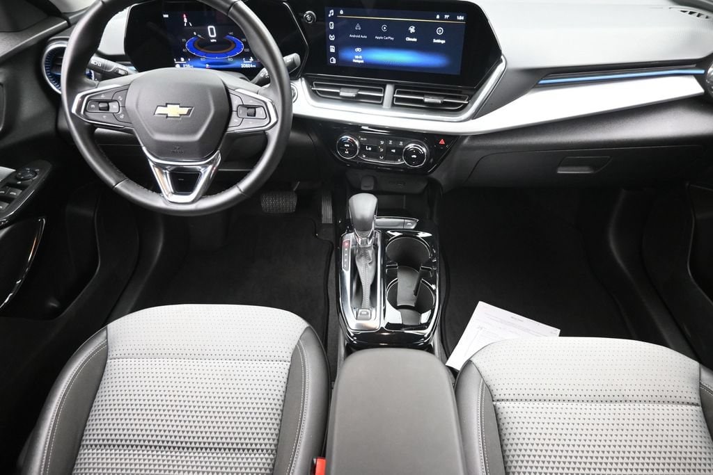 2025 Chevrolet Trax LT - Photo 15
