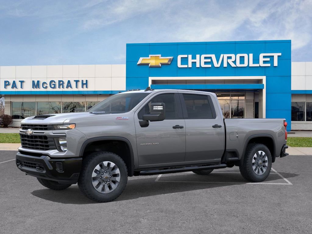 2026 Chevrolet Silverado 2500HD Custom photo 2