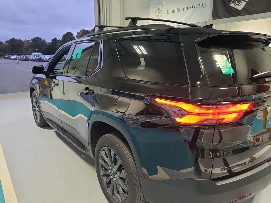 Used 2023 Chevrolet Traverse RS SUV