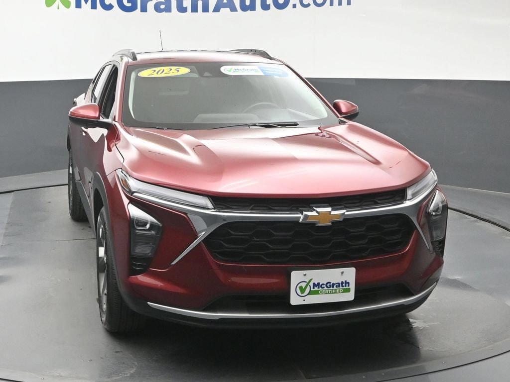 2025 Chevrolet Trax LT - Photo 5