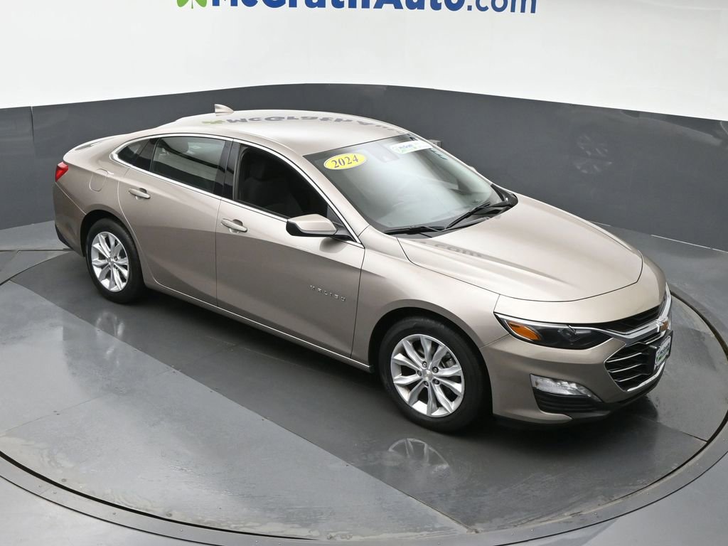 2024 Chevrolet Malibu 1LT photo 2