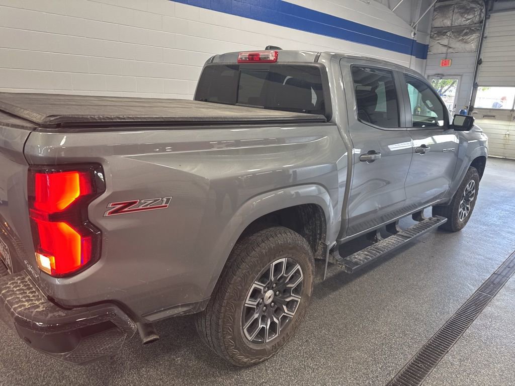 2023 Chevrolet Colorado Z71 photo 3