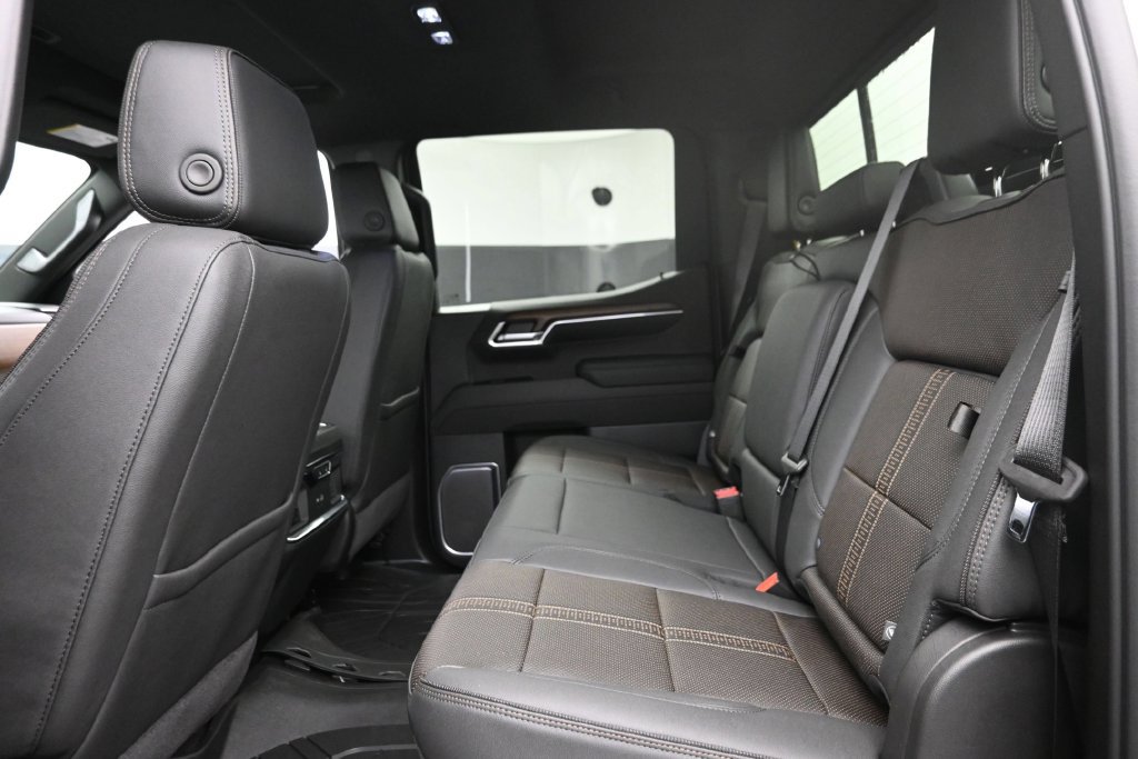 2026 Chevrolet Silverado 1500 High Country - Photo 12