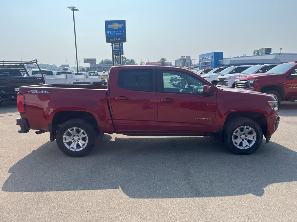 2022 Chevrolet Colorado LT photo 2