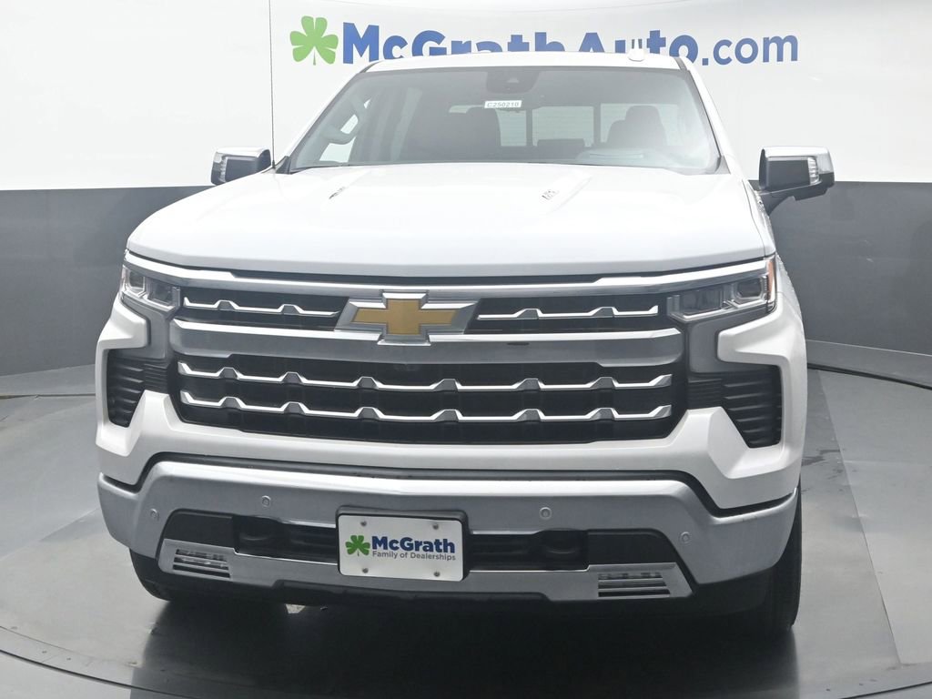 2025 Chevrolet Silverado 1500 LTZ photo 4
