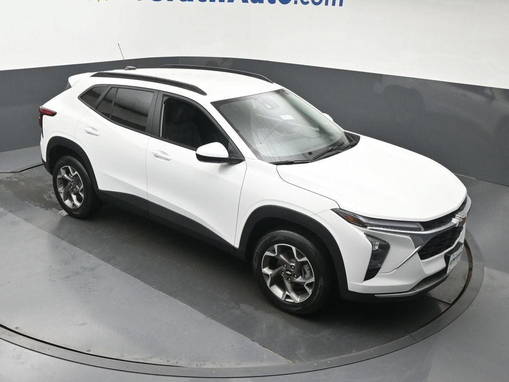 New 2026 Chevrolet Trax LT SUV