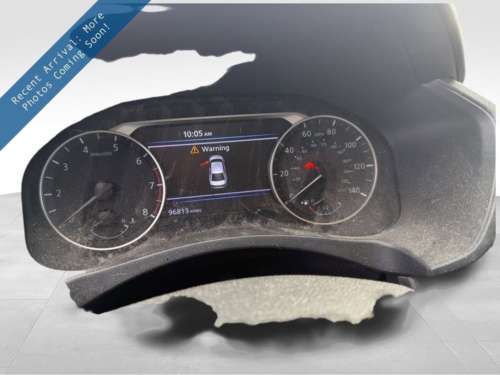 2020 Nissan Altima SR's photo