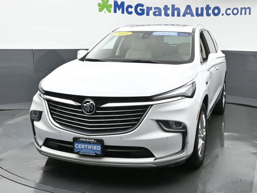 2023 Buick Enclave Essence photo 3
